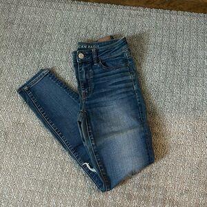 American Eagle Skinny Jeans in dark blue ripped